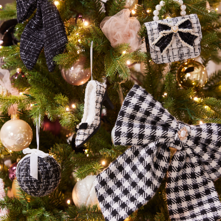 Kerstversiering van GroenRijk Beneden Leeuwen! Kerstversiering van GroenRijk Beneden Leeuwen!