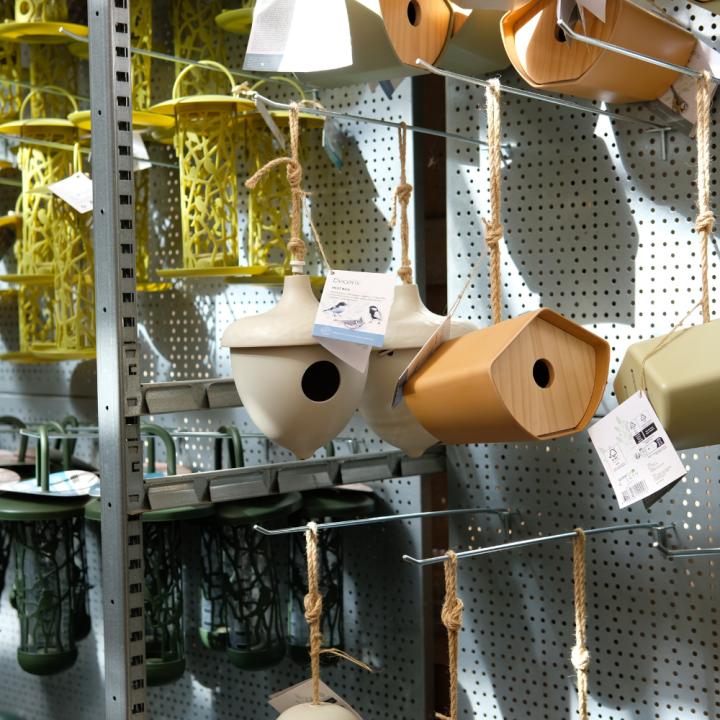 Alles voor vogels in de tuin koop je bij GroenRijk Beneden Leeuwen!
