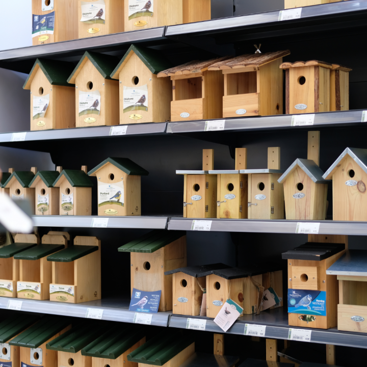 Alles voor vogels in de tuin koop je bij GroenRijk Beneden Leeuwen!
