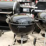 Onze barbecue-afdeling!